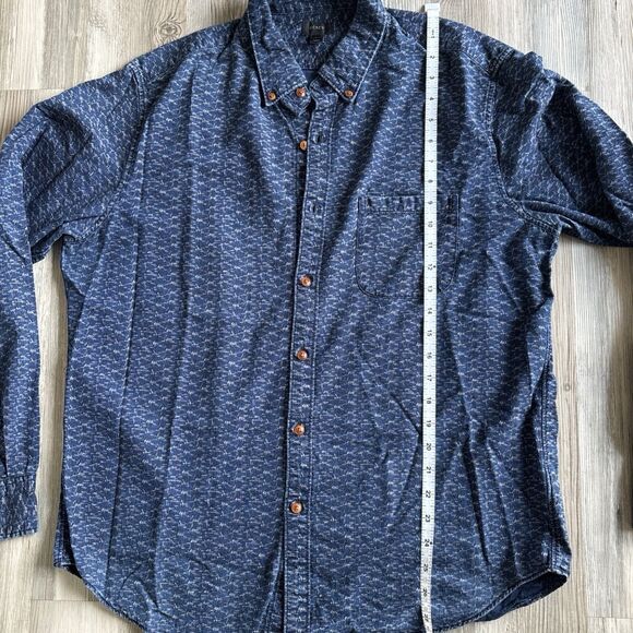 J Crew Long Sleeved Men's Blue Button Down Size Large - Picture 7 of 7
